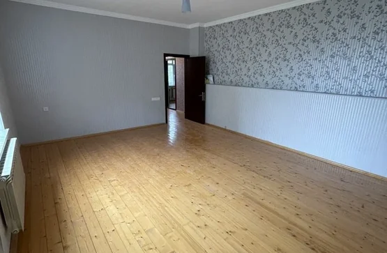 6 otaqlı həyət evi