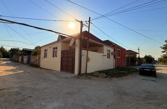 3 otaqlı həyət evi